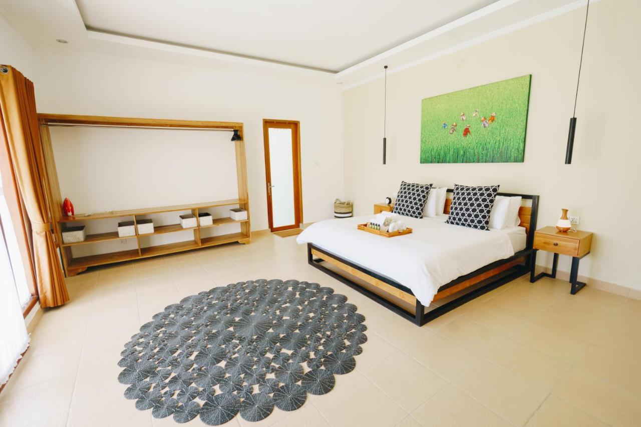 Villa Orked 3 With Family Room Seminyak Εξωτερικό φωτογραφία