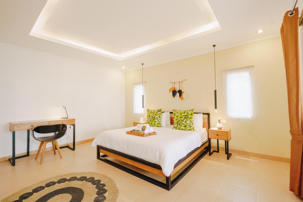 Villa Orked 3 With Family Room Seminyak Εξωτερικό φωτογραφία