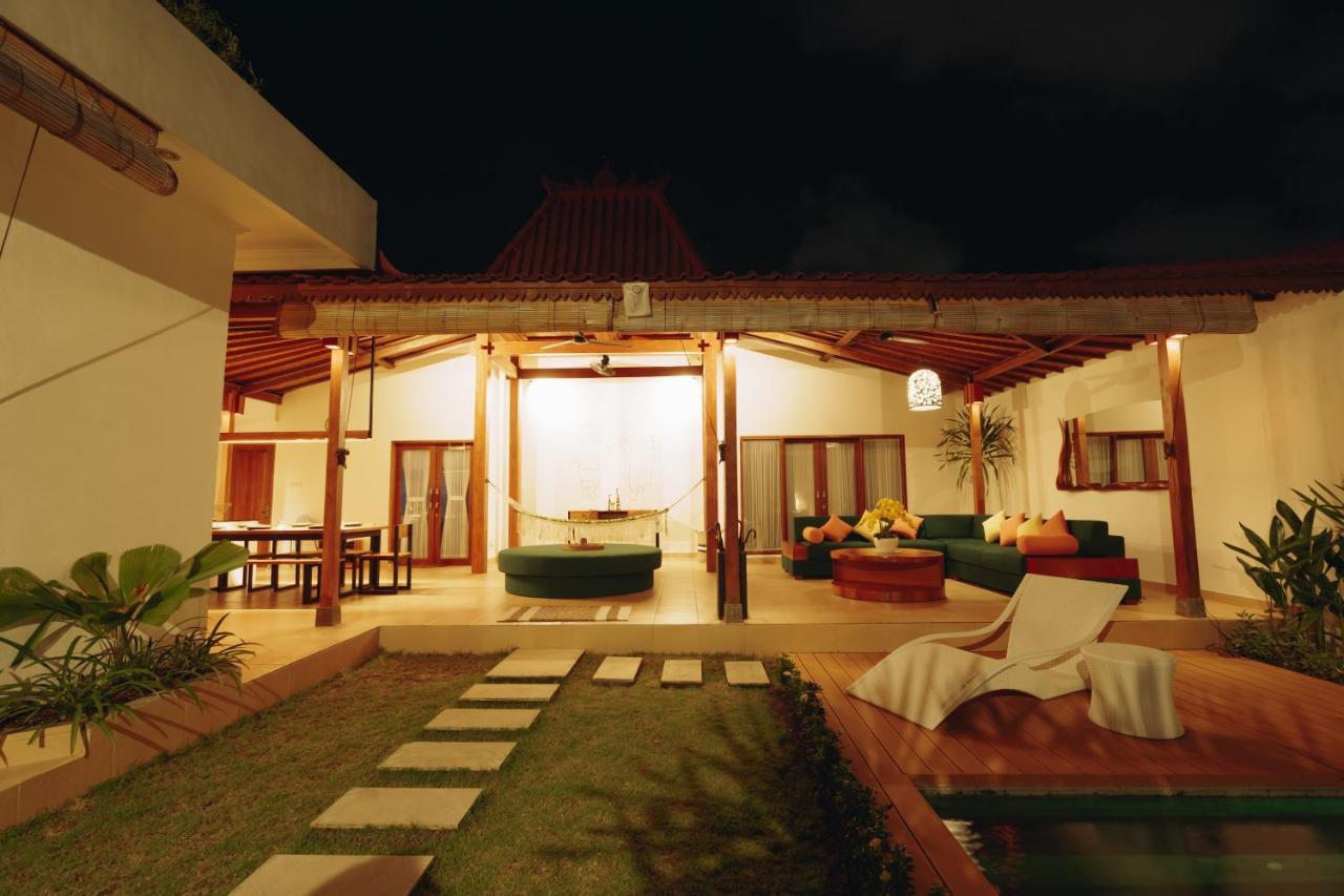 Villa Orked 3 With Family Room Seminyak Εξωτερικό φωτογραφία
