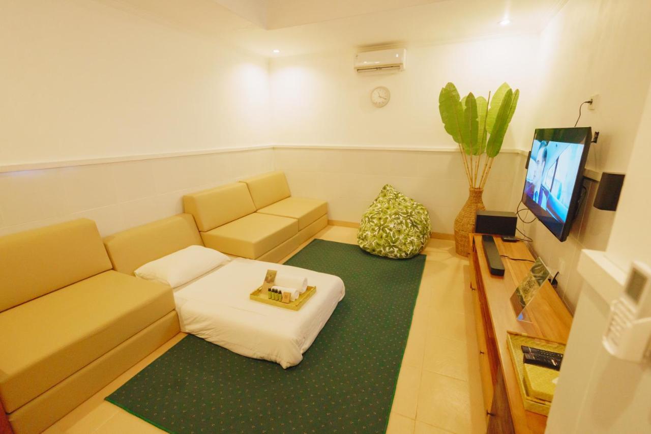 Villa Orked 3 With Family Room Seminyak Εξωτερικό φωτογραφία